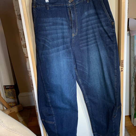 Living Designer Jeans - Picture 4 of 9